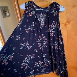 FREE PEOPLE flowing blouse